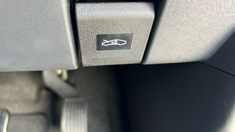 BYD Dolphin Surf 65kW Active 30kWh 5dr Auto Electric Hatchback